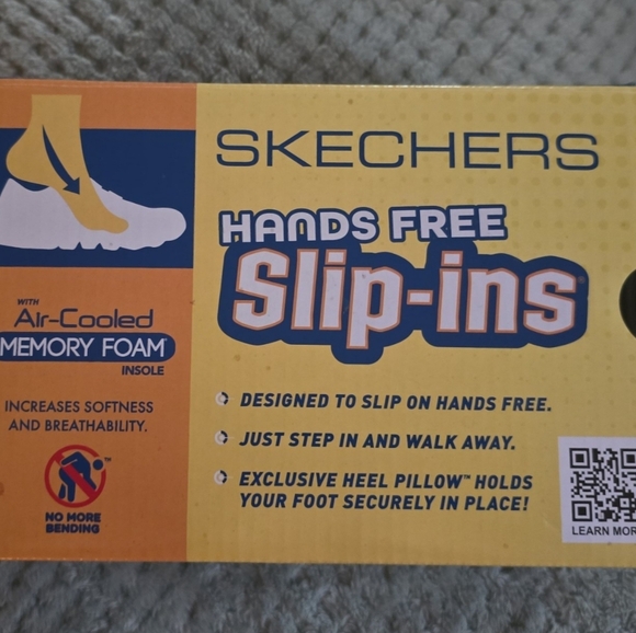 Slip in sketchers kids size 6 - Picture 2 of 5